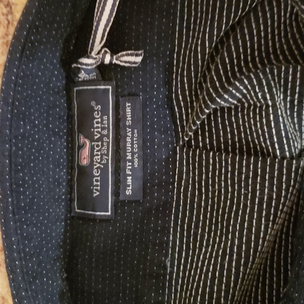 Men's XXL Vineyard Vine's Slim Fit Murray Shirt in navy blue - Picture 4 of 5